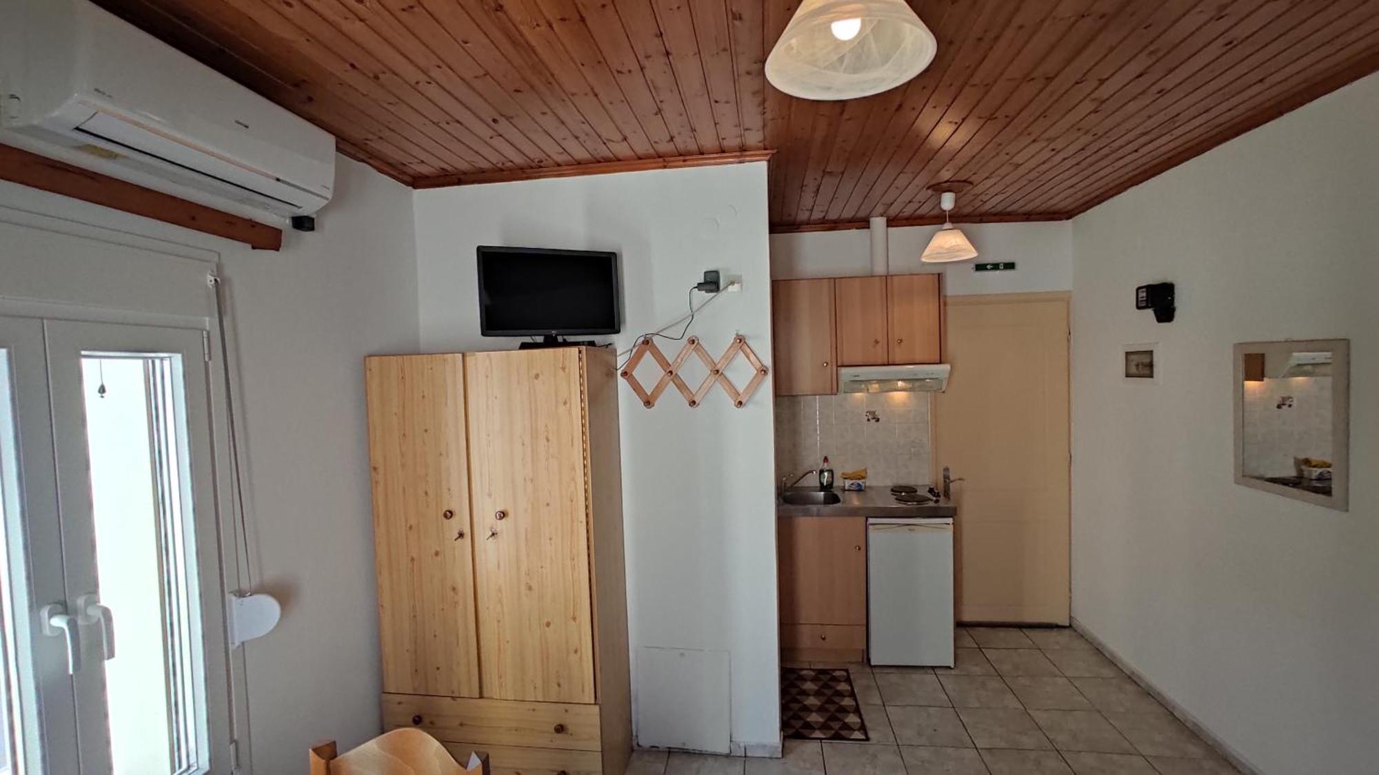 Angelos Rooms Mytilene Exterior photo